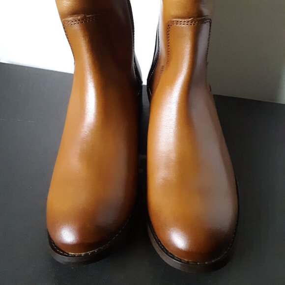 Frye Marissa Medallion Women's Cognac Leather Tall Riding Low Heel Boots size 7M - Picture 3 of 10